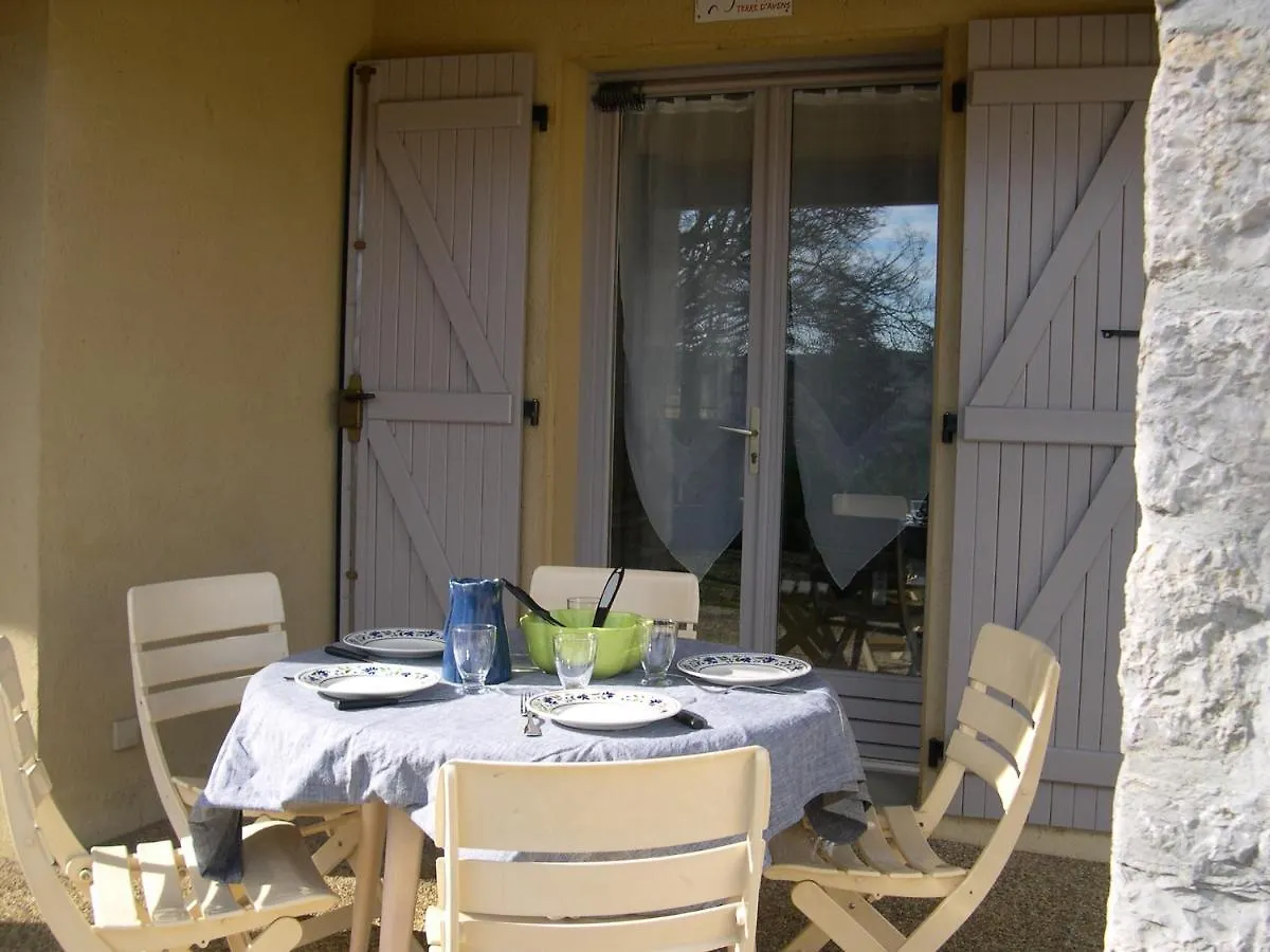 Gites Terre D'Avens Chauzon 0*,